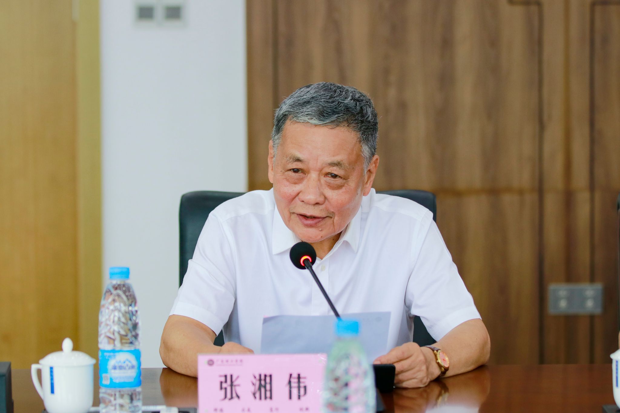 校长张湘伟致辞.jpg